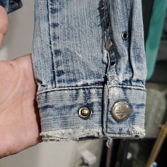 Vintage Y2K Harley-Davidson Jean Jacket With Embroidery & Studs - Picture 11 of 16